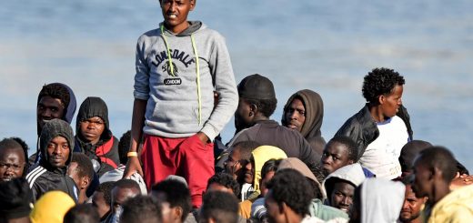 operatori dell'immigrazione